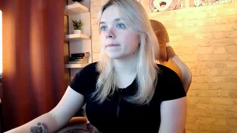 Bella online show from 11-24-25, 02:50