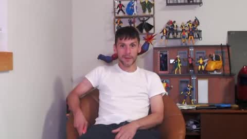 Snapshot of fanfriction chatting on 06-24-26, 02:10 Fan Friction online show from 06-24-26, 02:10