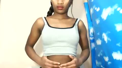 faniriah27 online show from 09-15-25, 08:31