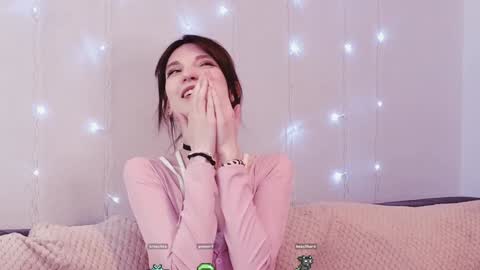 Kim online show from 01-09-25, 07:18