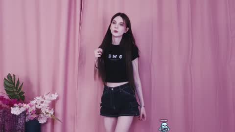 Kim online show from 01-29-25, 07:11