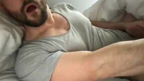 Snapshot of fantacyland chatting on 01-15-25, 12:25 Alex online show from 01-15-25, 12:25