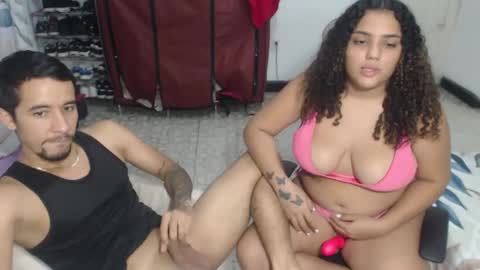 Snapshot of fantasieshotcouple chatting on 09-24-25, 03:43 fantasieshotcouple online show from 09-24-25, 03:43