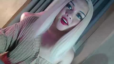 DANIELLA - DONT FORGET TO GIVE ME A THUMBSU UP online show from 02-28-26, 12:28