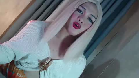 DANIELLA - DONT FORGET TO GIVE ME A THUMBSU UP online show from 03-01-26, 06:26