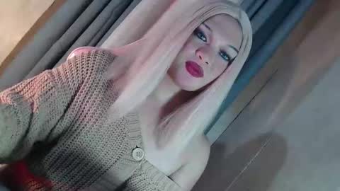 DANIELLA - DONT FORGET TO GIVE ME A THUMBSU UP online show from 03-03-26, 02:23