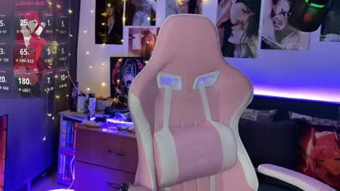 Lisa online show from 05-20-26, 08:37