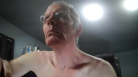 fantasyresort online show from 11-15-25, 04:32