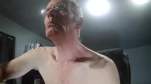 fantasyresort online show from 11-18-25, 04:06