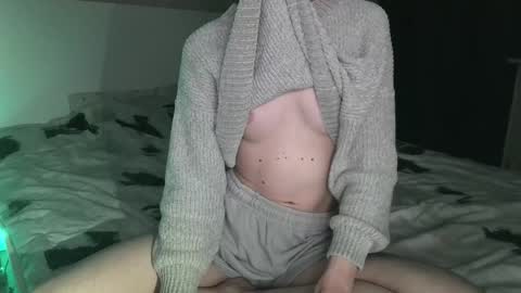 Kira online show from 04-25-26, 02:03