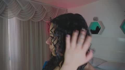 Farah online show from 10-22-25, 12:05