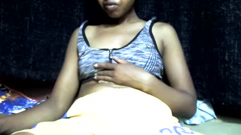 farantsaaly1 online show from 01-12-25, 04:08