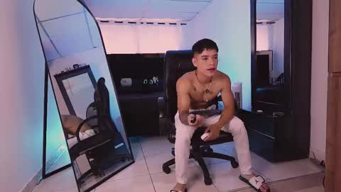 farid_jake_ online show from 12-05-25, 02:58