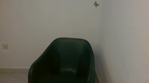 Snapshot of fariha_babyy chatting on 04-28-26, 06:46 Fariha online show from 04-28-26, 06:46