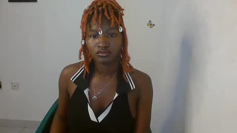 Snapshot of fariha_babyy chatting on 06-15-26, 05:59 Fariha online show from 06-15-26, 05:59