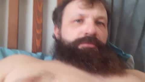 Snapshot of farm2boy chatting on 01-14-25, 08:04 Farm2boy online show from 01-14-25, 08:04