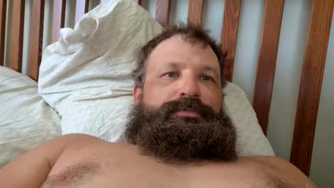 Snapshot of farm2boy chatting on 09-17-25, 05:14 Farm2boy online show from 09-17-25, 05:14