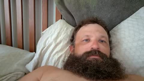 Snapshot of farm2boy chatting on 09-27-25, 02:44 Farm2boy online show from 09-27-25, 02:44