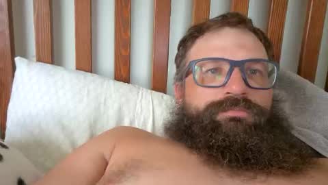 Snapshot of farm2boy chatting on 10-14-25, 06:31 Farm2boy online show from 10-14-25, 06:31