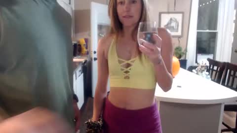 Snapshot of farmgirl__ chatting on 10-06-25, 11:46 FarmGirl and Daddy online show from 10-06-25, 11:46