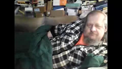 Snapshot of fasteddysex chatting on 12-13-24, 01:37 HoneyCumJuice4U online show from 12-13-24, 01:37