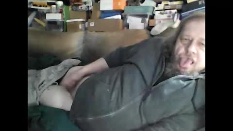 Snapshot of fasteddysex chatting on 12-23-24, 02:45 HoneyCumJuice4U online show from 12-23-24, 02:45