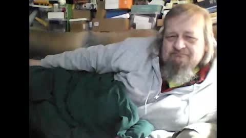 Snapshot of fasteddysex chatting on 12-26-24, 04:21 HoneyCumJuice4U online show from 12-26-24, 04:21