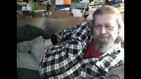Snapshot of fasteddysex chatting on 12-28-24, 02:54 HoneyCumJuice4U online show from 12-28-24, 02:54