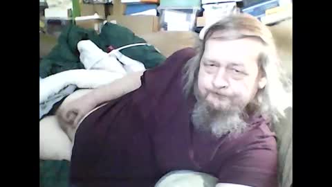 Snapshot of fasteddysex chatting on 02-21-25, 06:48 HoneyCumJuice4U online show from 02-21-25, 06:48