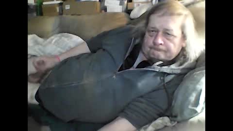 Snapshot of fasteddysex chatting on 03-06-25, 01:58 HoneyCumJuice4U online show from 03-06-25, 01:58