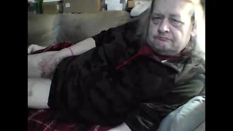 Snapshot of fasteddysex chatting on 03-08-25, 01:50 HoneyCumJuice4U online show from 03-08-25, 01:50