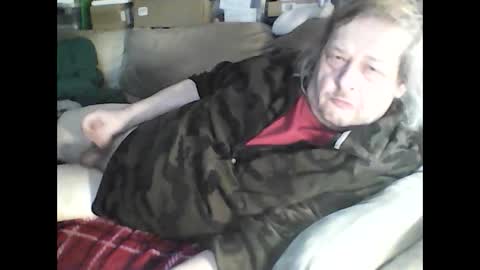 Snapshot of fasteddysex chatting on 03-10-25, 06:27 HoneyCumJuice4U online show from 03-10-25, 06:27