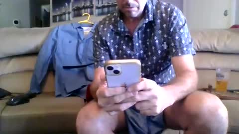 Snapshot of fat_dick_brian chatting on 04-19-26, 06:10 FATdickBOY online show from 04-19-26, 06:10