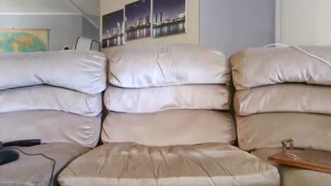 Snapshot of fat_dick_brian chatting on 06-19-26, 05:28 FATdickBOY online show from 06-19-26, 05:28