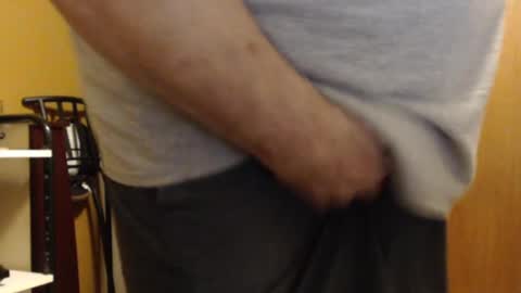 Snapshot of fatcat5000 chatting on 12-17-24, 12:01 fatcat5000 online show from 12-17-24, 12:01