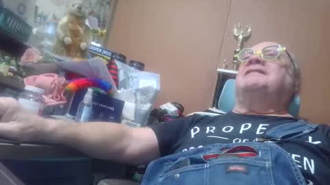 Fred. online show from 03-31-26, 04:07