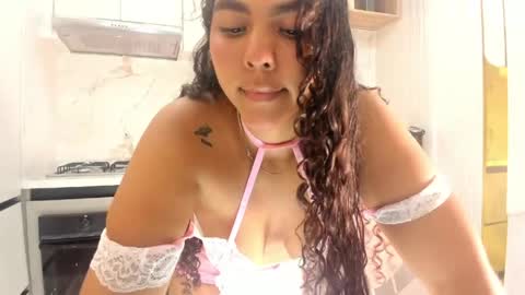 Snapshot of fatima_senghor chatting on 06-05-26, 08:58 Zoe online show from 06-05-26, 08:58