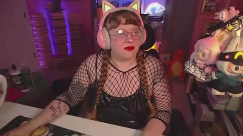FatVeronica online show from 06-18-26, 02:23