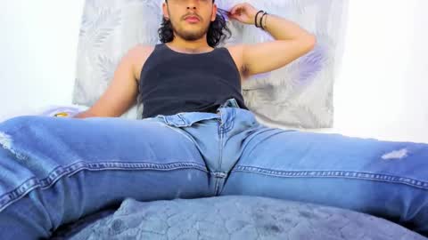 favid95 online show from 04-08-26, 06:19