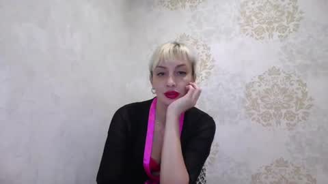 Snapshot of favorite_angel chatting on 12-10-24, 03:09 favorite_angel online show from 12-10-24, 03:09