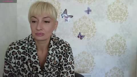 Snapshot of favorite_angel chatting on 09-26-25, 09:13 favorite_angel online show from 09-26-25, 09:13