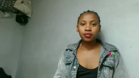Snapshot of fayence09 chatting on 09-12-25, 05:29 fayence09 online show from 09-12-25, 05:29