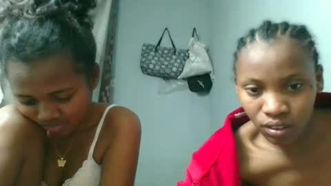 Snapshot of fayence09 chatting on 09-13-25, 05:46 fayence09 online show from 09-13-25, 05:46
