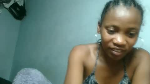 Snapshot of fayence09 chatting on 09-28-25, 01:16 fayence09 online show from 09-28-25, 01:16