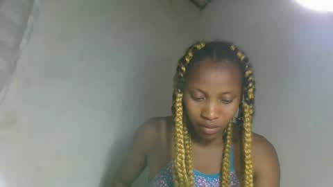 Snapshot of fayence09 chatting on 10-02-25, 02:35 fayence09 online show from 10-02-25, 02:35