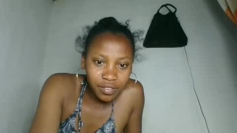 Snapshot of fayence09 chatting on 10-12-25, 01:15 fayence09 online show from 10-12-25, 01:15