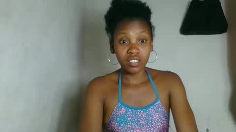 Snapshot of fayence09 chatting on 10-13-25, 11:54 fayence09 online show from 10-13-25, 11:54