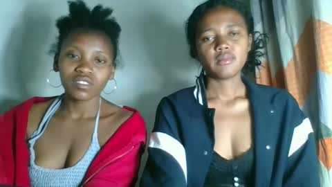 Snapshot of fayence09 chatting on 10-15-25, 12:11 fayence09 online show from 10-15-25, 12:11
