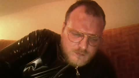 Snapshot of fckcbacc89 chatting on 07-12-26, 10:34 Horny Fat Boy online show from 07-12-26, 10:34
