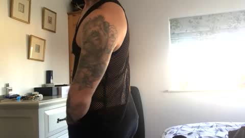 feeding_you online show from 11-26-25, 10:16